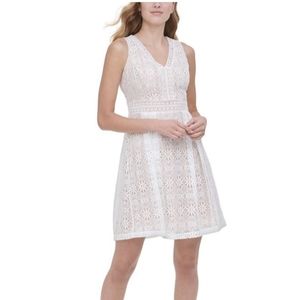 NWT Kenzie Sleeveless Lace Fit & Flare Dress